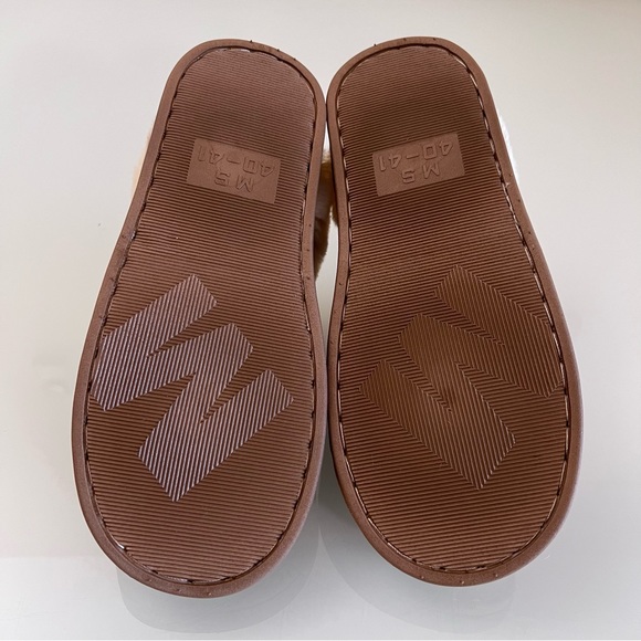 SLIPPERS | Cream & tan soft cushion clog style slip on faux fur lined suede shoe - Picture 12 of 15